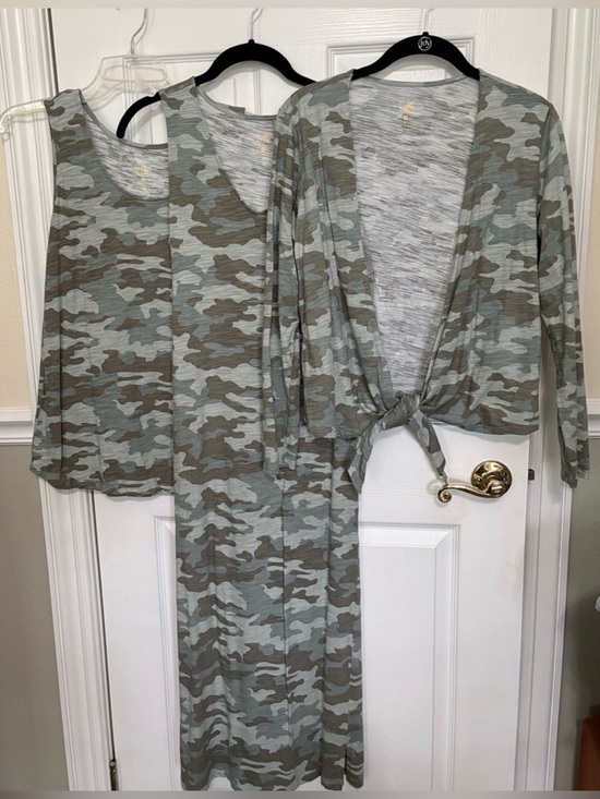 Belle by Kim Gravel Dresses & Skirts - Belle Kim Gravel 3 Piece Maxi Dress Open Jacket Tank Light Camo BOHO Beach
